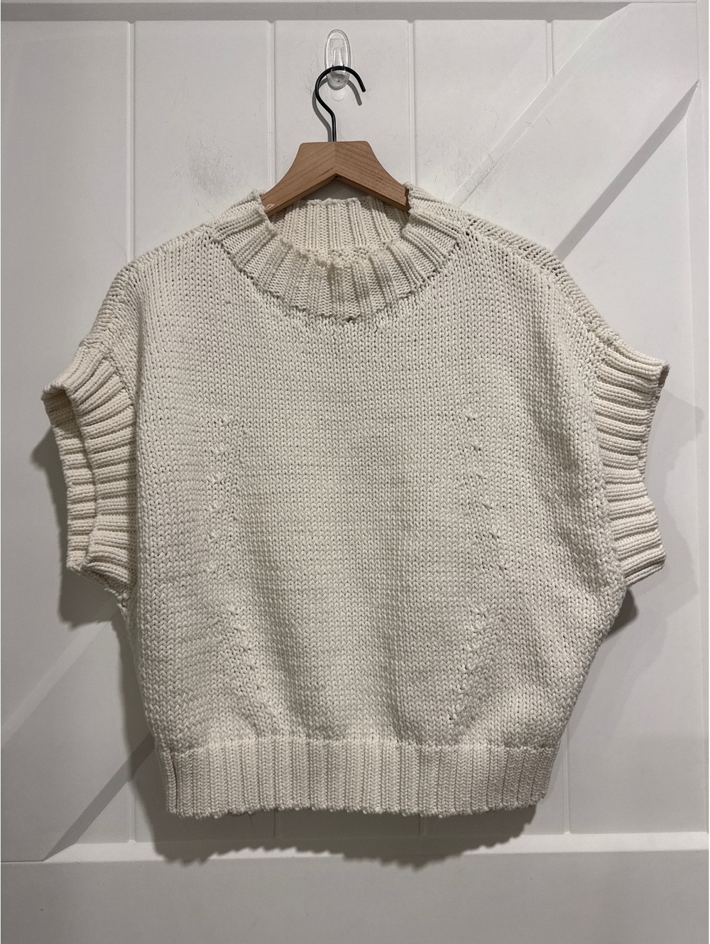 Maeve by Anthropologie Cream Knit Sleeveless Sweater, Size X-Large